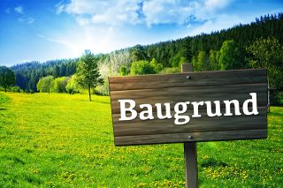 © BRN-Pixel - stock.adobe.com figure_photo: Schild Baugrund