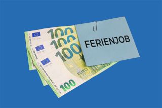 figure_photo: 100-Euro-Banknote und Ferienjob