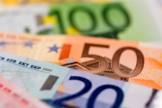 figure_photo: Euroscheine